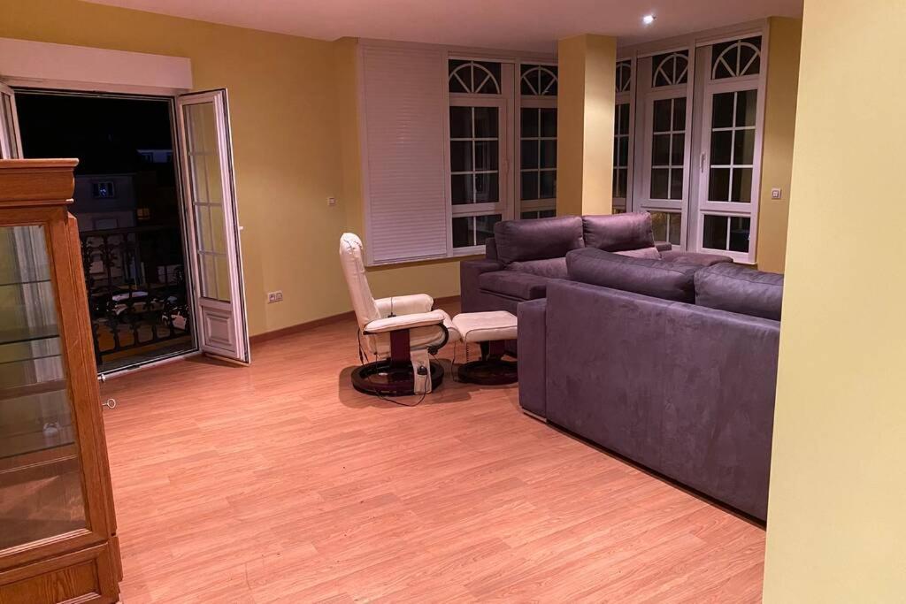 Apartamento De 4 Dormitorios En Camarinas Luaran gambar