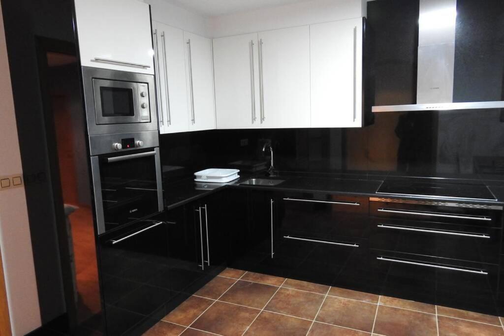 Apartamento De 4 Dormitorios En Camarinas Luaran gambar